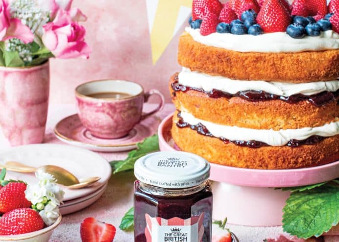 Cottage Delight Show Stopping Victoria Sponge Cake