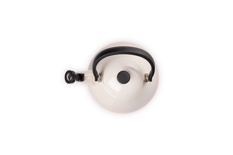 Le Creuset Kone Kettle 1.6L Shell Pink