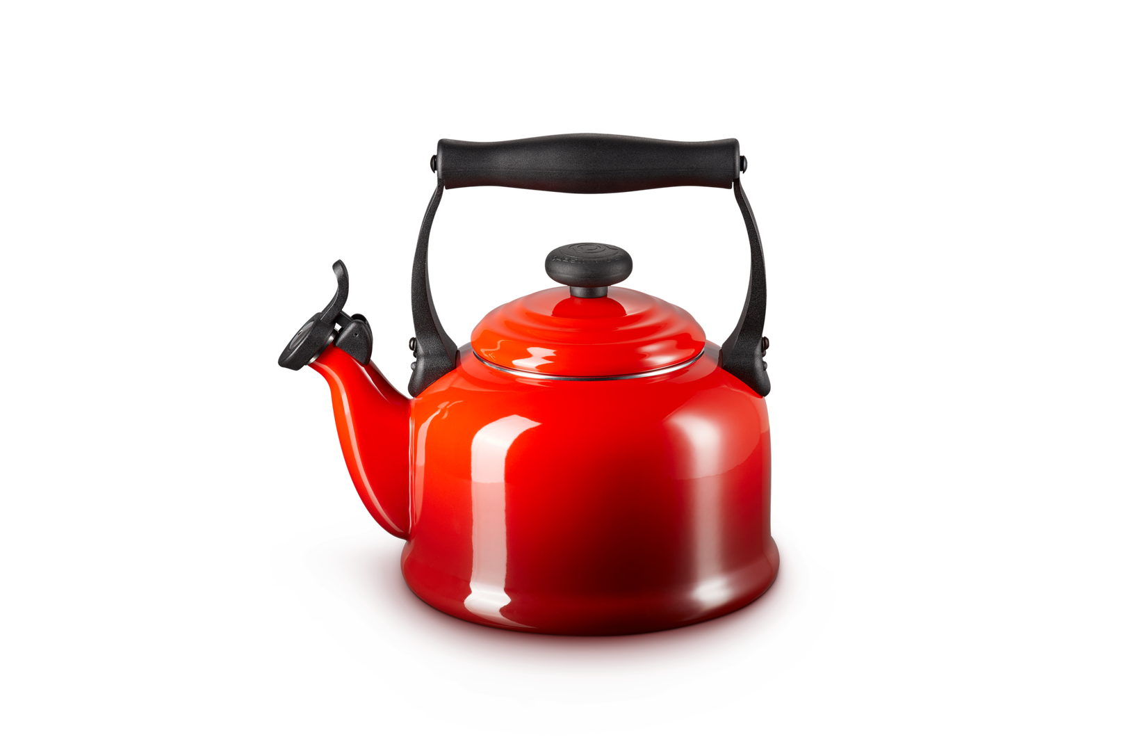 Le Creuset Traditional Kettle 2.1L Cerise