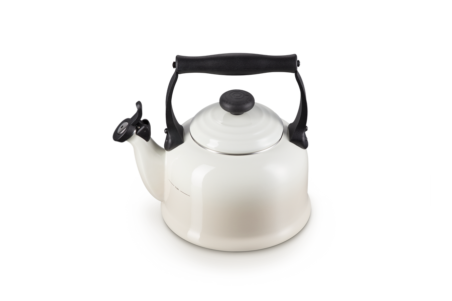 Le Creuset Traditional Kettle 2.1L Meringue