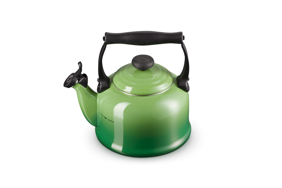 Le Creuset Traditional Kettle 2.1L Bamboo