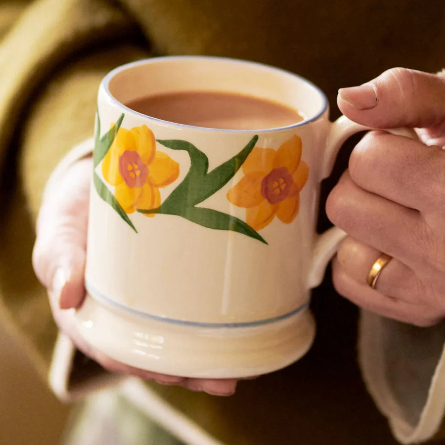 Emma Bridgewater Windblown Daffodils Half Pint Mug