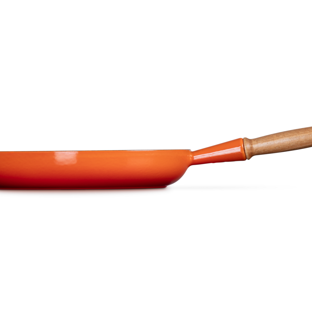 Le Creuset Signature Cast Iron Frying Pan with Wooden Handle 28cm Volcanic