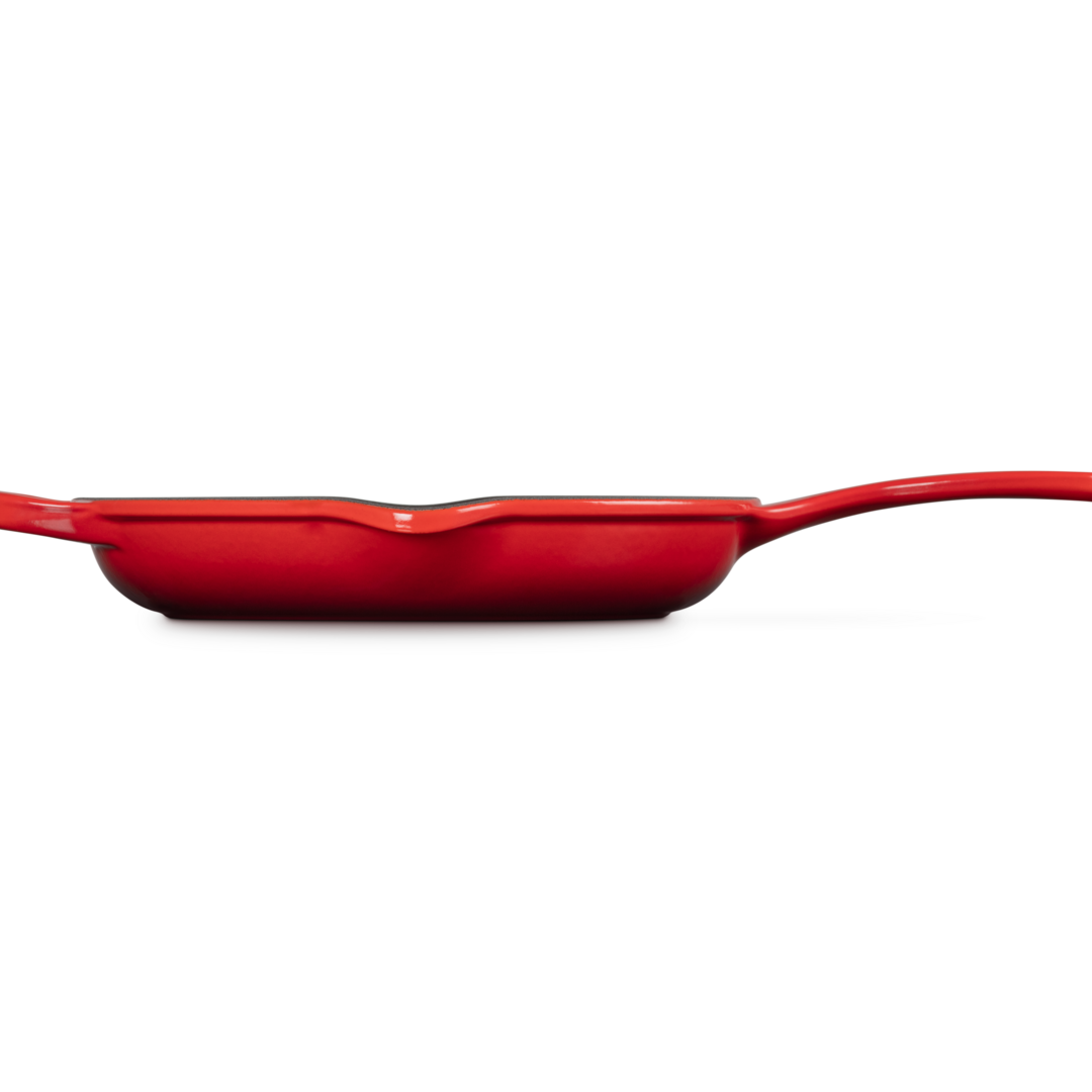 Le Creuset Signature Cast Iron Skillet with Metal Handle 23cm Cerise
