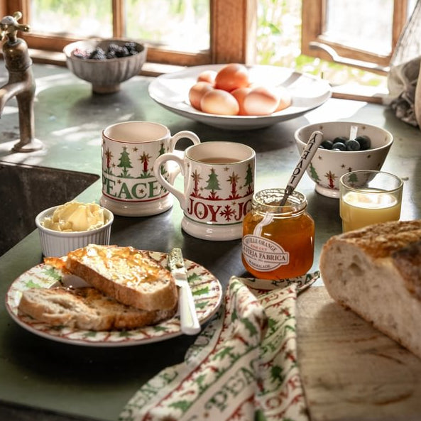Emma Bridgewater Christmas Joy Set of 2 Half Pint Mugs