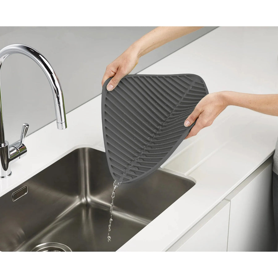 Joseph Joseph Flume™ Large Grey Dish Draining Mat