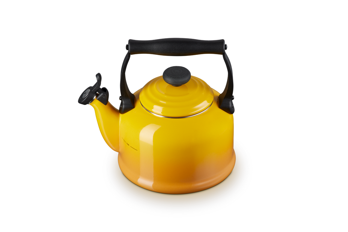 Le Creuset Traditional Kettle 2.1L Nectar