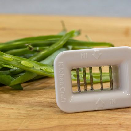 KitchenCraft Traditional Box Bean Slicer