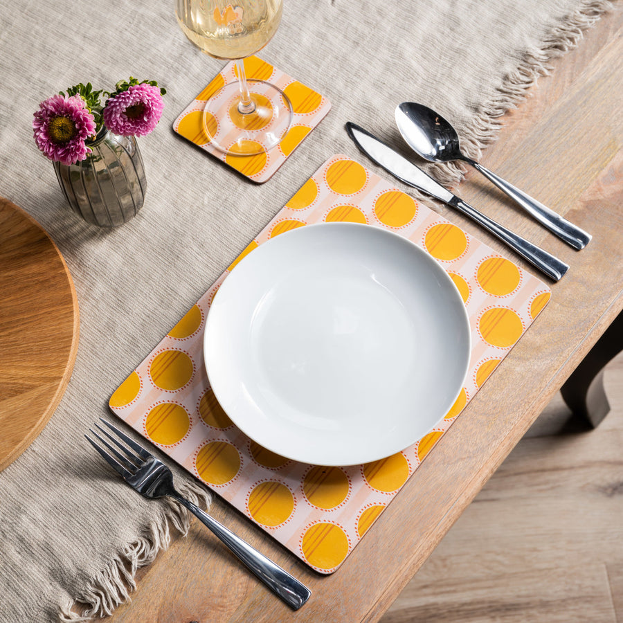 Creative Set Spot Print Placemats