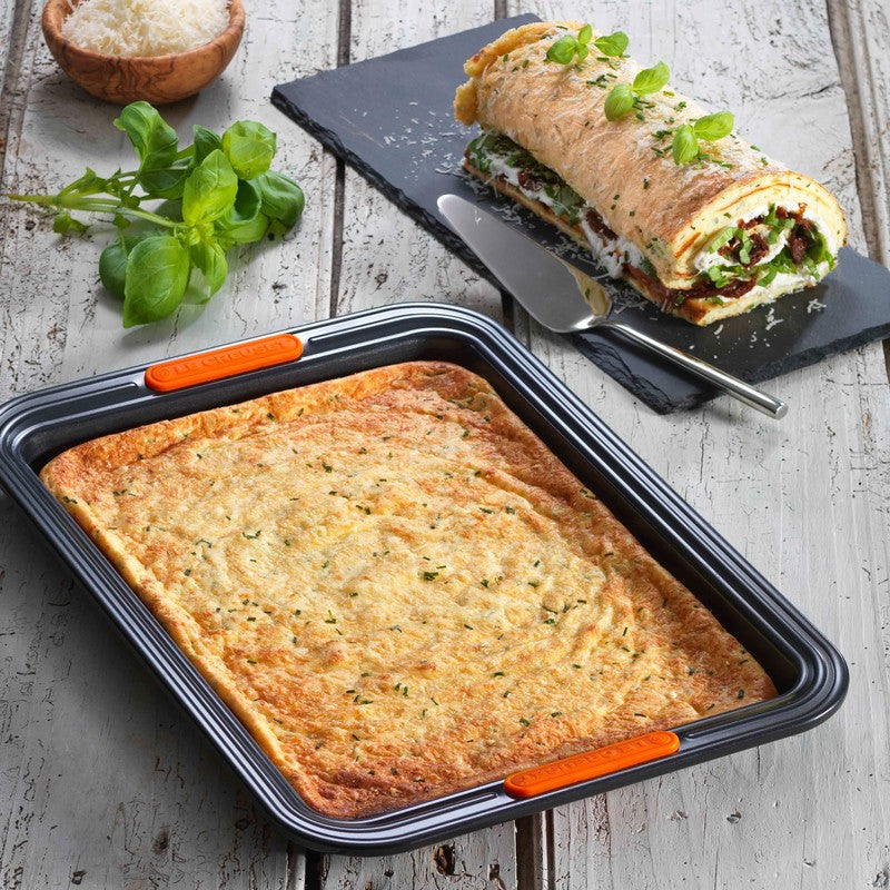 Le Creuset T.N.S Swiss Roll Tray - Abraxas Cookshop