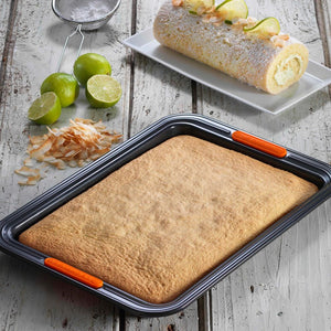 Le Creuset T.N.S Swiss Roll Tray